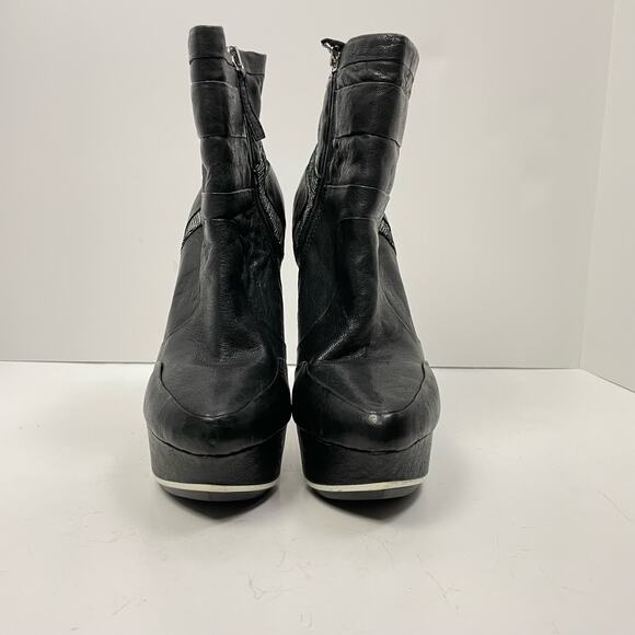 L.A.M.B. | Dorene Black Leather High Stiletto Heel Platform Booties - Picture 3 of 9